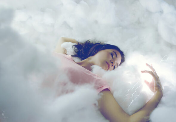 lighting_light_sleeping_sky_clouds_peace_sleep_magic-883293.jpg!d